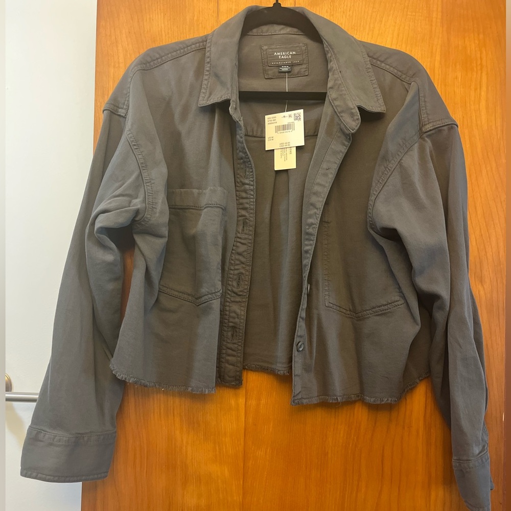 American Eagle Gray Cropped Shacket
